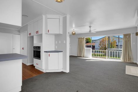 Photo of property in 18 Glenview Terrace, Glenview, Hamilton, 3206
