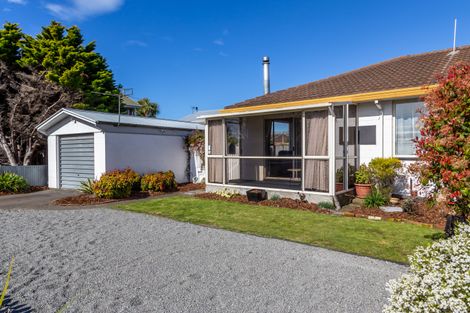 Photo of property in 2 Kidbrooke Street, Bromley, Christchurch, 8062