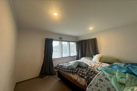 Photo of property in 38 Smythe Road, Henderson, Auckland, 0612