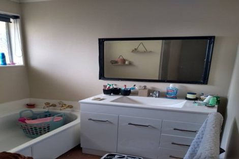 Photo of property in 79a-b Martin Road, Paraparaumu Beach, Paraparaumu, 5032