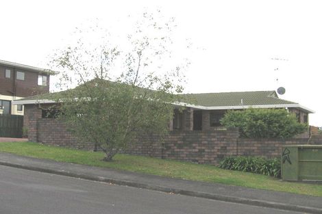 Photo of property in 22 Petrel Place, Massey, Auckland, 0614