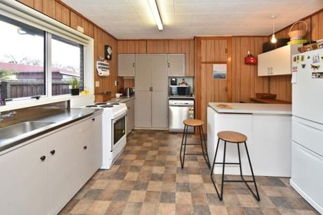 Photo of property in 4 Damien Place, Bromley, Christchurch, 8062