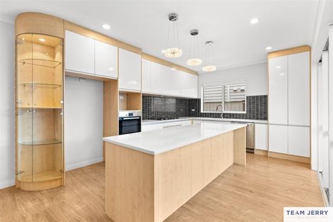 Photo of property in 3 Knockanara Drive, Flat Bush, Auckland, 2019