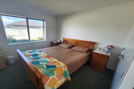 Photo of property in 19 Naeo Close, Papamoa Beach, Papamoa, 3118
