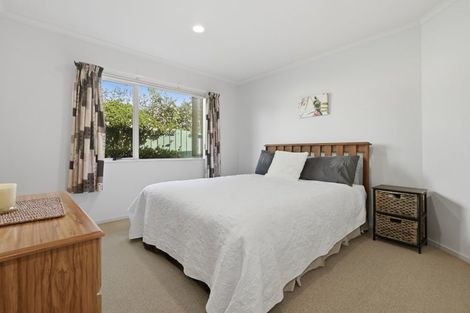 Photo of property in 10 Evansbel Place, Papamoa Beach, Papamoa, 3118