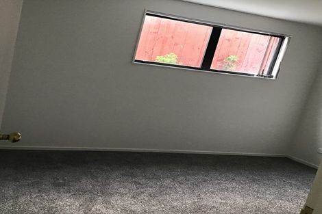 Photo of property in 18 Brunner Road, Glen Eden, Auckland, 0602