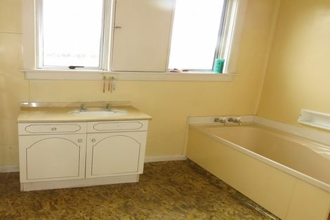 Photo of property in 74-76 Main Street, Reefton, 7830