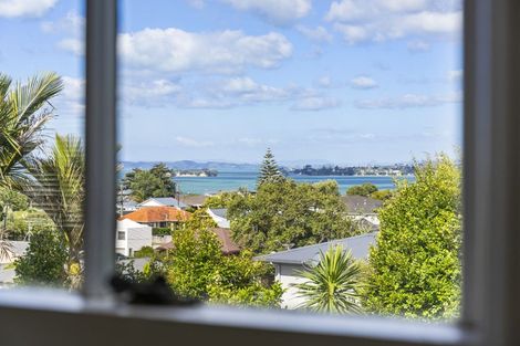Photo of property in 57 Parkhill Road, Mellons Bay, Auckland, 2014