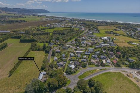 Photo of property in 1-3 Koutunui Road, Athenree, Katikati, 3177