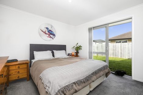 Photo of property in 15 Lamborn Drive, Papakura, 2110