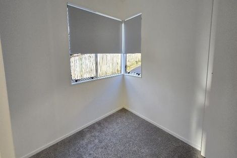 Photo of property in 2/24 Wylie Avenue, Sunnynook, Auckland, 0620