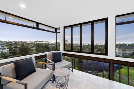 Photo of property in 1/9 Taumata Road, Castor Bay, Auckland, 0620