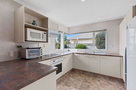 Photo of property in 6 Lavender Place, Papamoa Beach, Papamoa, 3118