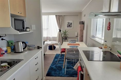 Photo of property in Hobson Court Flats, 54/70u Hobson Street, Thorndon, Wellington, 6011