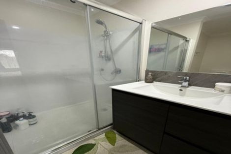 Photo of property in 26 Cabeleigh Drive, Helensville, 0800