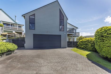 Photo of property in 22 Mercury Way, Whitby, Porirua, 5024