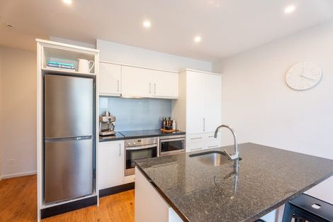 Photo of property in 2/64 Holly Road, St Albans, Christchurch, 8014