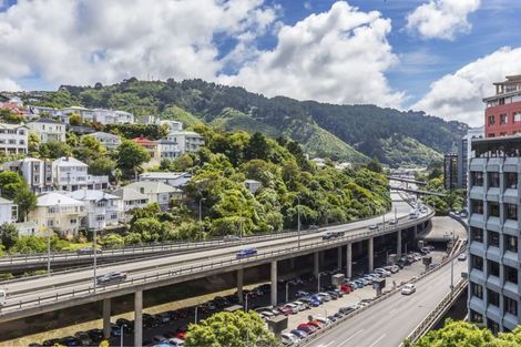 Photo of property in Hume House, 31/152u The Terrace, Wellington Central, Wellington, 6011