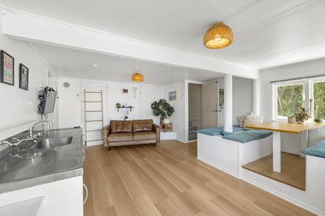 Photo of property in 70 Wainui Road, Raglan, 3225