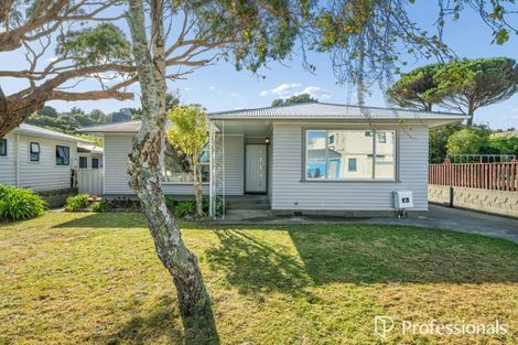 Photo of property in 19 Holly Grove, Maungaraki, Lower Hutt, 5010