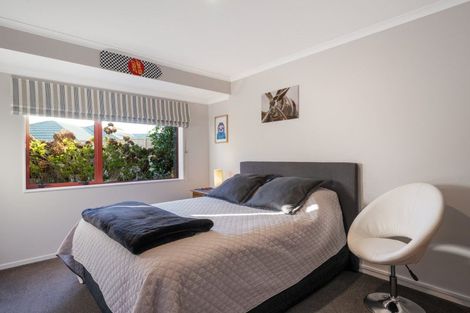 Photo of property in 23 Lysaght Place, Welcome Bay, Tauranga, 3112