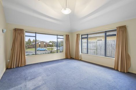 Photo of property in 8 Oldfield Court, Huntington, Hamilton, 3210