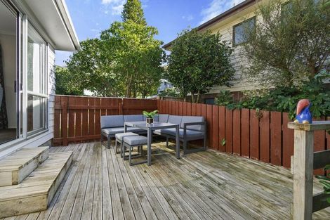 Photo of property in 4 Saint Aidans Way, Tawa, Wellington, 5028