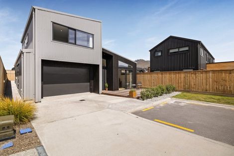 Photo of property in 4 Shallow Close, Jacks Point, 9371