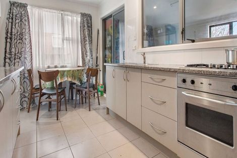 Photo of property in 61 Heybridge Street, Manurewa, Auckland, 2102