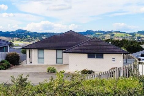 Photo of property in 12 Provisional Drive, Te Kamo, Whangarei, 0112