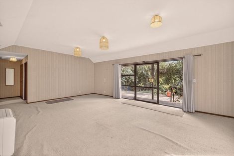 Photo of property in 32 Woodills Road, Akaroa, 7520