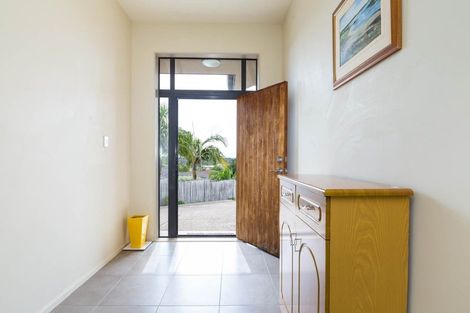 Photo of property in 3 Stroud Place, Henderson, Auckland, 0612
