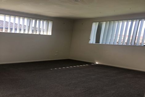 Photo of property in 18 Ranch Place, Pukekohe, 2120