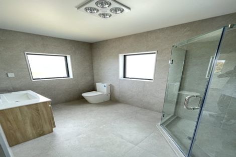 Photo of property in 133b Arran Road, Browns Bay, Auckland, 0630