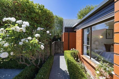 Photo of property in 1/15 Inglewood Place, Avonhead, Christchurch, 8042