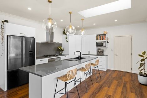 Photo of property in 133 Kent Terrace, Taradale, Napier, 4112