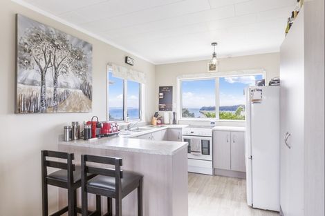 Photo of property in 29 Melandra Road, Stanmore Bay, Whangaparaoa, 0932