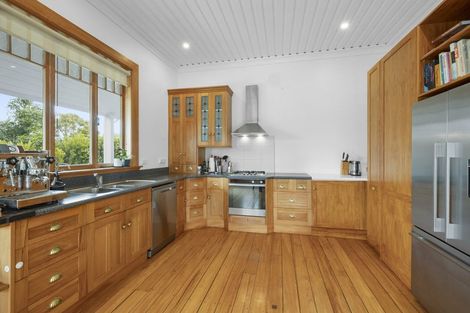 Photo of property in 68 Wallace Place, Westown, New Plymouth, 4310