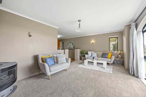 Photo of property in 19 Reybert Place, Massey, Auckland, 0614