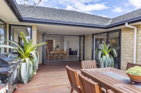 Photo of property in 8 Semaphore Lane, Whitby, Porirua, 5024