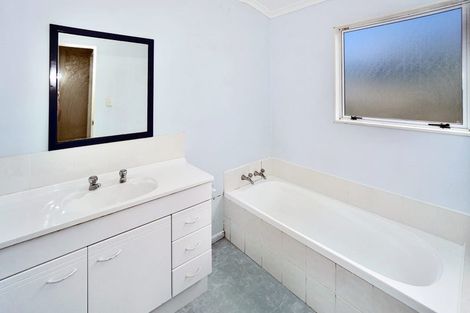 Photo of property in 57 Macloughlin Drive, Te Puke, 3119