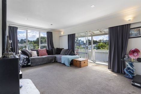 Photo of property in 1/3 Salem Place, Torbay, Auckland, 0630
