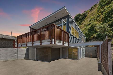 Photo of property in 528a Evans Bay Parade, Hataitai, Wellington, 6021