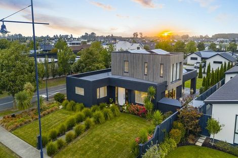 Photo of property in 2 Te Wairewa Street, Pegasus, 7612