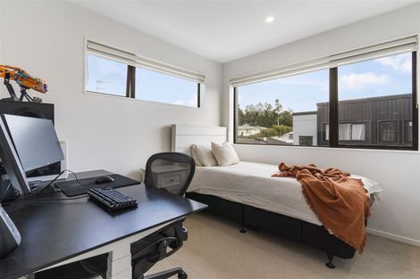 Photo of property in 9/36 Kaipatiki Road, Glenfield, Auckland, 0629