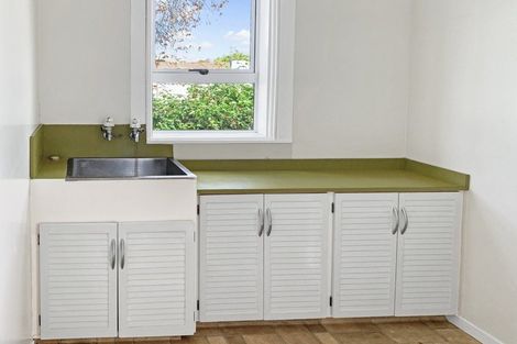 Photo of property in 17 Queens Road, Elgin, Gisborne, 4010