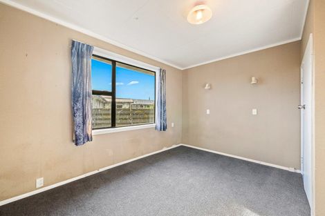 Photo of property in 23 Mazengarb Road, Paraparaumu Beach, Paraparaumu, 5032