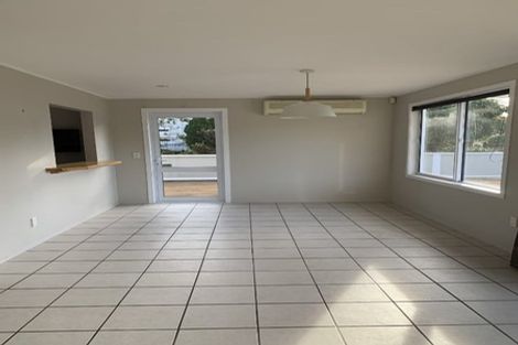 Photo of property in 2 Martin Street, Waikanae, 5036