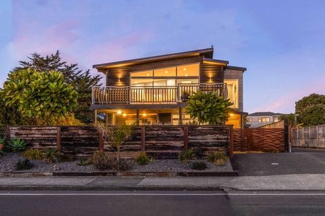 Photo of property in 20b Wharemauku Road, Raumati Beach, Paraparaumu, 5032