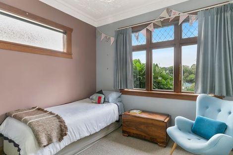 Photo of property in 105 Mortimer Terrace, Brooklyn, Wellington, 6021